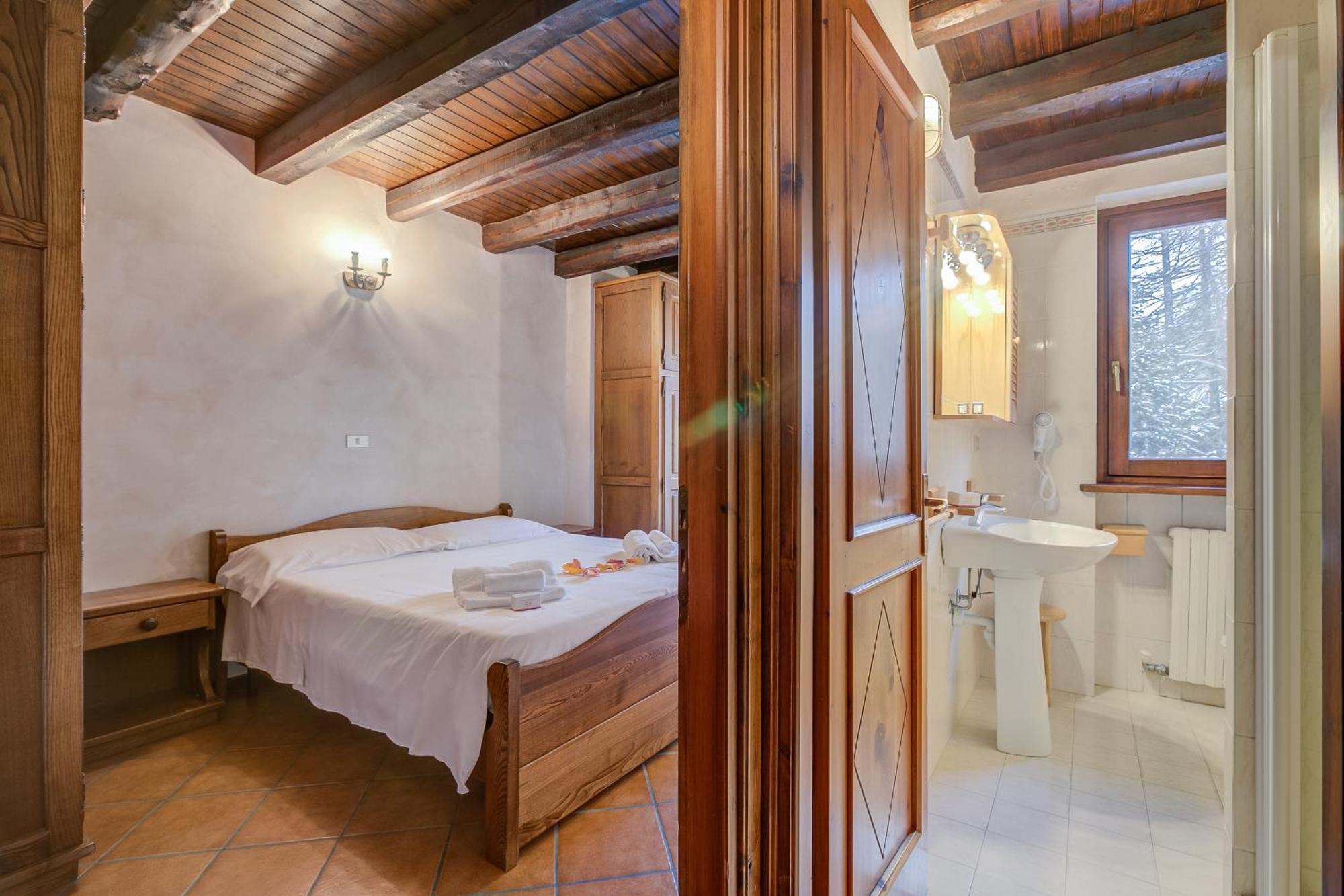 Belvedere Apartments - Happy Rentals Сестриере Экстерьер фото