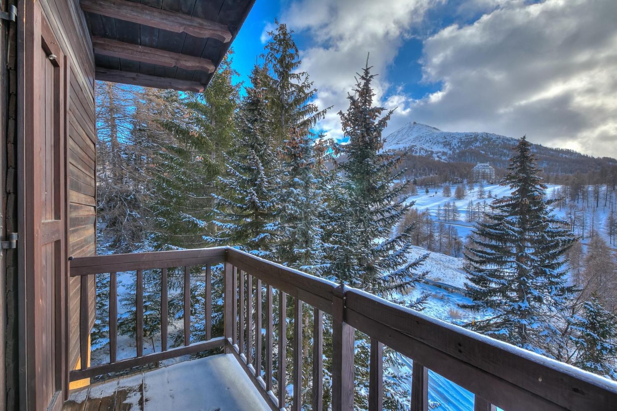 Belvedere Apartments - Happy Rentals Сестриере Экстерьер фото